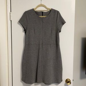 H&M Grey Short Sleeve Sheath Dress
